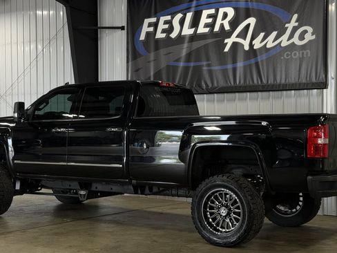 Used 2018 GMC Sierra 3500 Denali w/ Duramax Plus Package AWD/4WD image 12