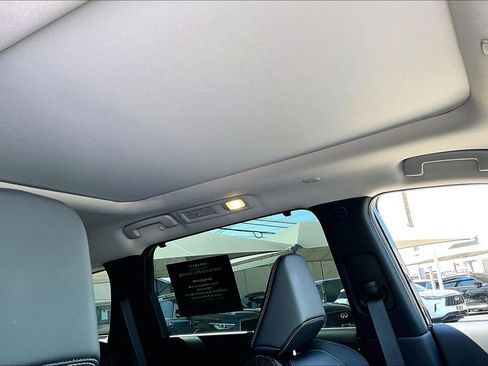 Certified 2026 INFINITI QX60 Luxe w/ Family Package FWD image 22