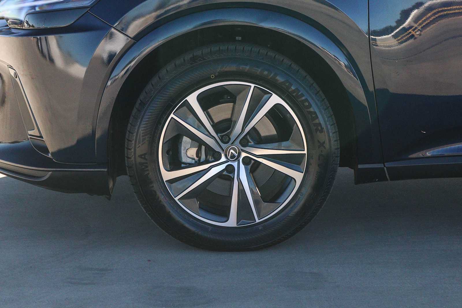 Certified 2024 Lexus RX 350 Premium w/ Convenience Package FWD image 11