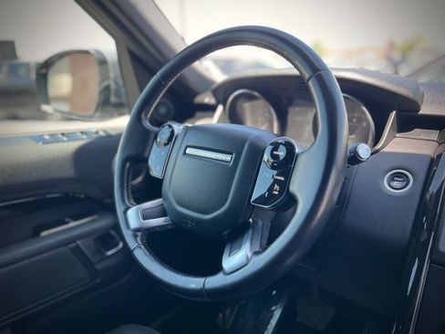Used 2020 Land Rover Discovery SE AWD/4WD image 12