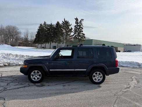 Used 2008 Jeep Commander Limited image 2