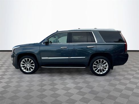 Used 2020 Cadillac Escalade Luxury image 9