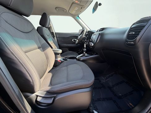 Used 2015 Kia Soul FWD image 8