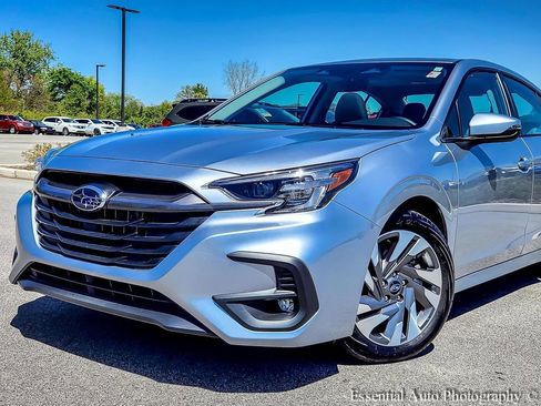 Used 2025 Subaru Legacy Limited AWD/4WD image 2