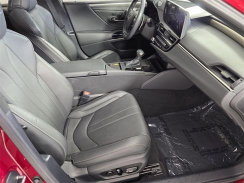Used 2025 Lexus ES 350 F Sport image 31
