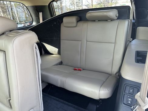 Used 2017 Toyota Sequoia SR5 w/ Premium Package image 32