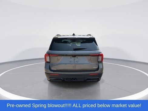 Used 2025 Ford Explorer ST-Line w/ ST-Line Street Pack AWD/4WD image 7