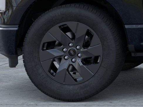 New 2025 Ford F150 Lightning Lariat image 19