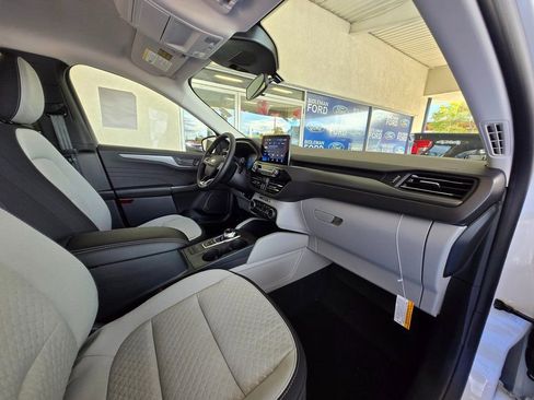 New 2025 Ford Escape Active w/ Cold Weather Package image 28