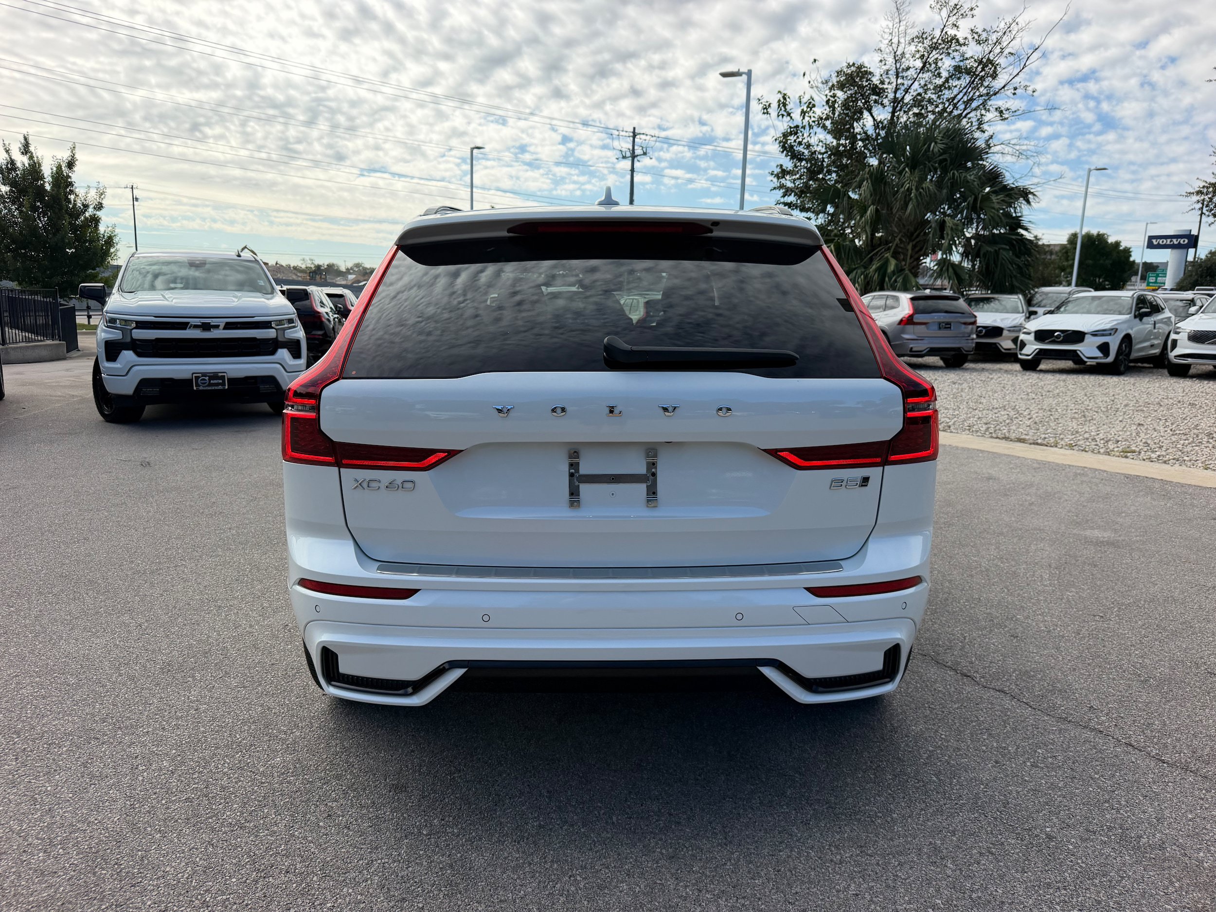 Certified 2026 Volvo XC60 B5 Ultra w/ Protection Package Premier AWD/4WD image 5