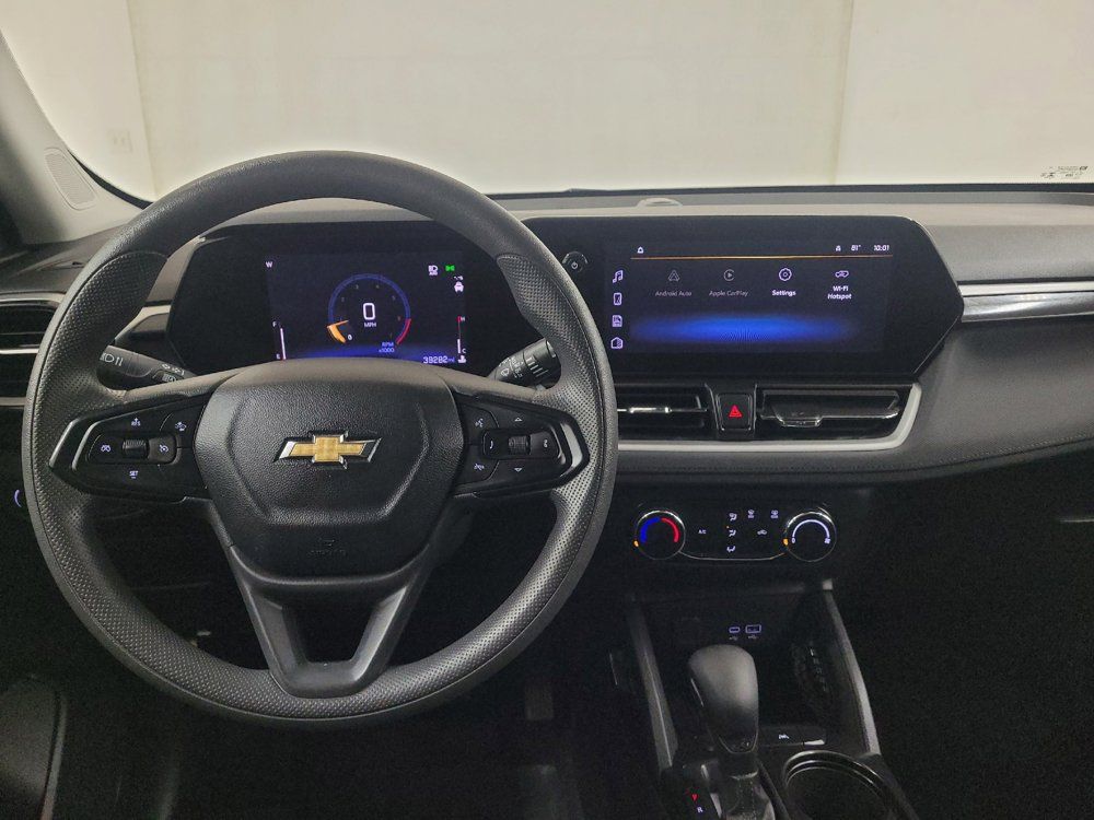 Used 2025 Chevrolet TrailBlazer LS w/ LS Convenience Package FWD image 22