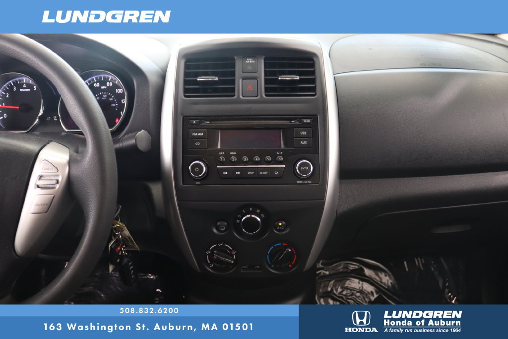 Used 2016 Nissan Versa SV FWD image 18