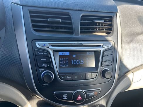 Used 2016 Hyundai Accent SE image 23