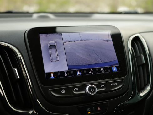 Used 2022 Chevrolet Equinox RS w/ Infotainment Package AWD/4WD image 15