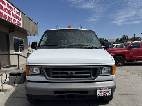Used 2007 Ford E-250 and Econoline 250 RWD image 9