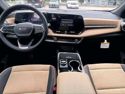 New 2026 Chevrolet Equinox ACTIV FWD image 5
