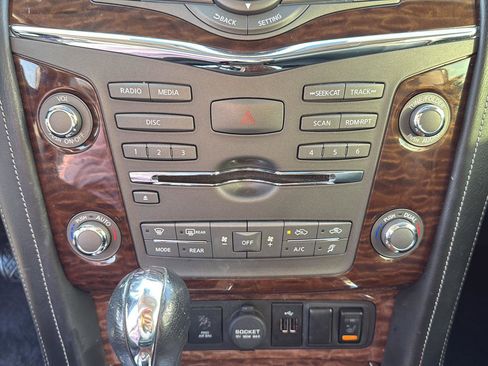 Used 2020 Nissan Armada SL w/ Premium Package image 30