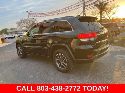 Used 2019 Jeep Grand Cherokee Laredo w/ 18" Wheel & 8.4" Radio Group image 35