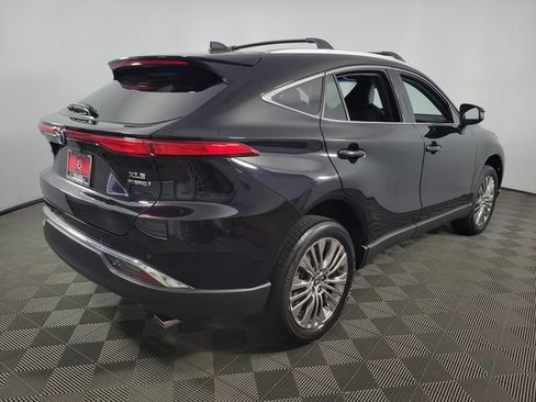 Used 2022 Toyota Venza XLE AWD/4WD image 9