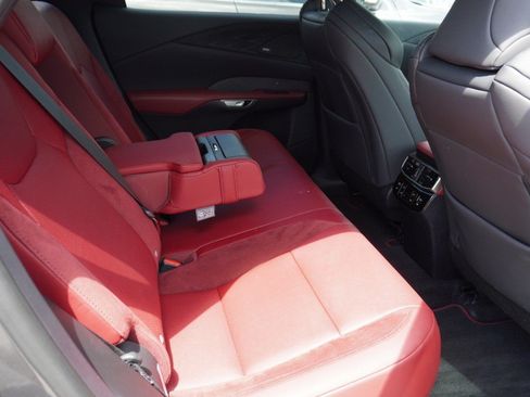 Used 2024 Lexus RX 500h F Sport w/ Convenience Package AWD/4WD image 11