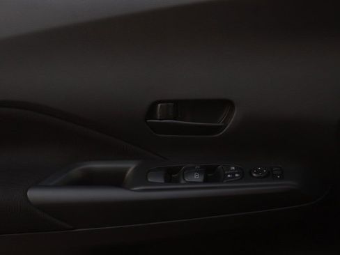 New 2025 Nissan Kicks Play S image 24