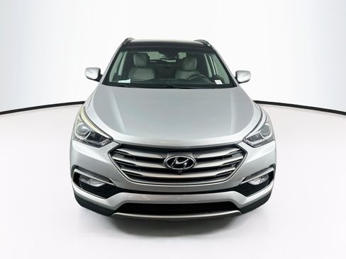 Used 2017 Hyundai Santa Fe Sport FWD image 2