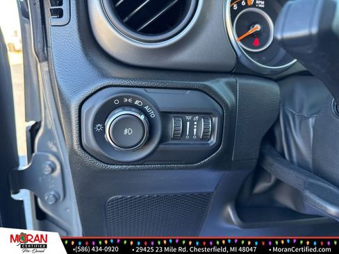 Used 2022 Jeep Wrangler Unlimited Sport image 14