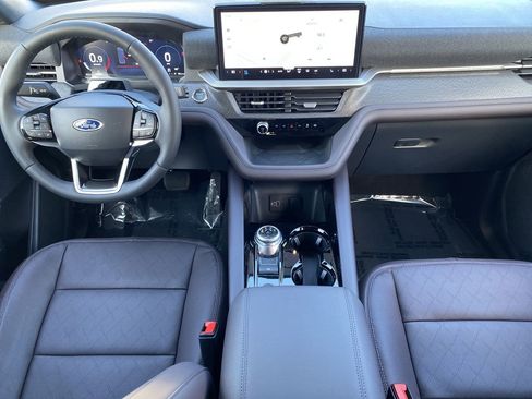 New 2026 Ford Explorer Platinum RWD image 12