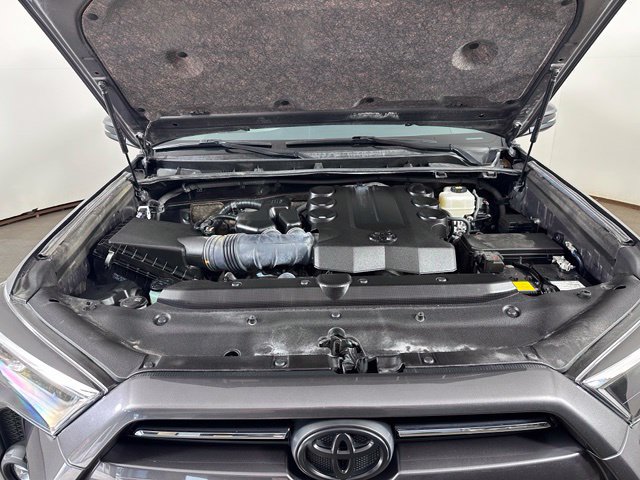 Used 2023 Toyota 4Runner SR5 Premium w/ Moonroof Package AWD/4WD image 32