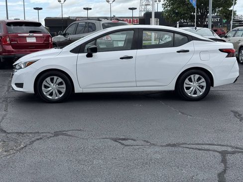 Used 2023 Nissan Versa S FWD image 8