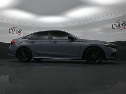 Used 2024 Honda Civic Sport image 29