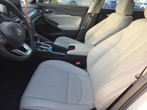 Used 2025 Acura Integra image 8