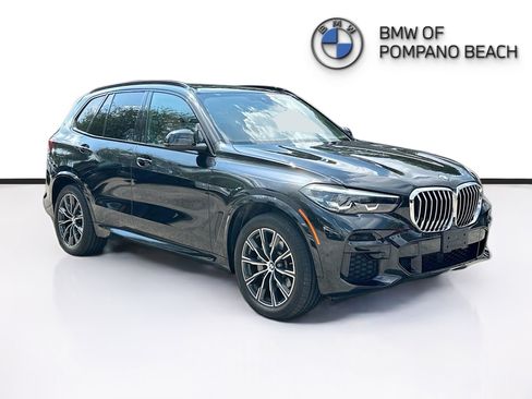 Used 2022 BMW X5 xDrive40i w/ M Sport Package image 1
