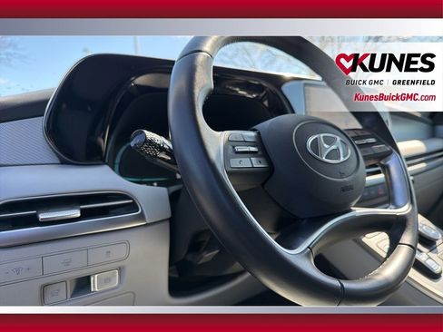 Used 2025 Hyundai Palisade SEL image 12