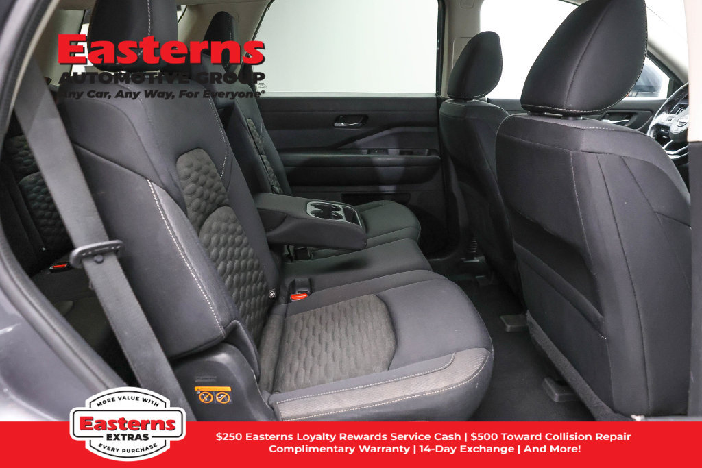 Used 2022 Nissan Pathfinder SV FWD image 24