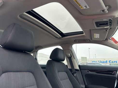 Certified 2023 Honda Civic EX image 16