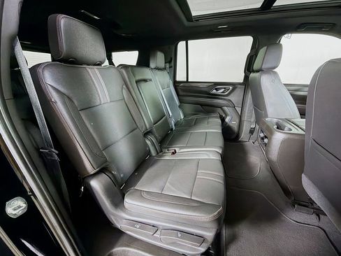 Used 2021 Chevrolet Suburban RST AWD/4WD image 26