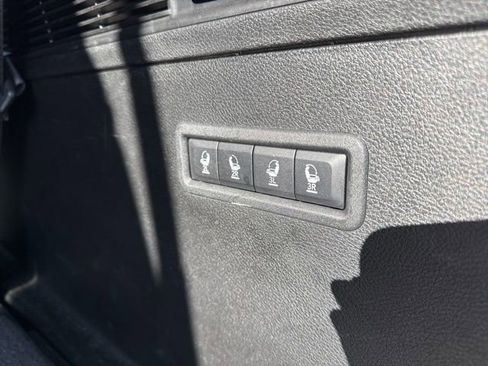 Used 2022 Jeep Wagoneer Series III w/ Premium Group I image 14