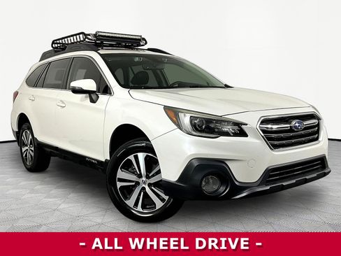 Used 2018 Subaru Outback 2.5i Limited AWD/4WD image 3