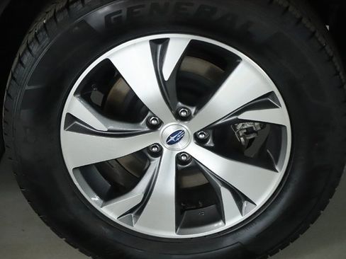 Used 2022 Subaru Ascent Premium w/ Convenience Package image 42