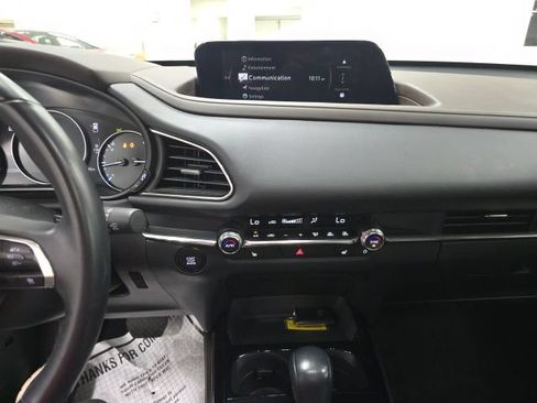 Used 2025 MAZDA CX-30 AWD 2.5 S w/ Premium Package image 19