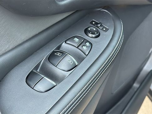 Used 2021 Nissan Murano SL w/ SL Moonroof Package image 10