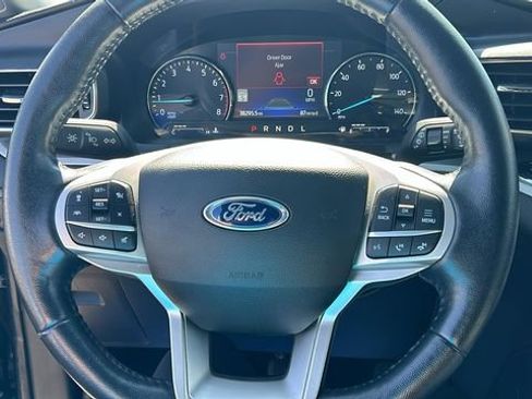 Certified 2022 Ford Explorer XLT w/ Equipment Group 202A image 20