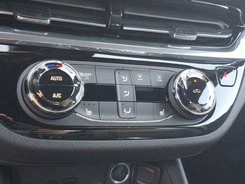 New 2026 Buick Envista Sport Touring w/ Convenience I Package FWD image 22