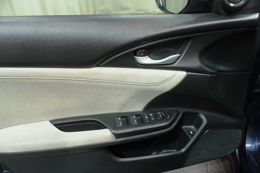 Used 2022 Honda Insight EX image 18