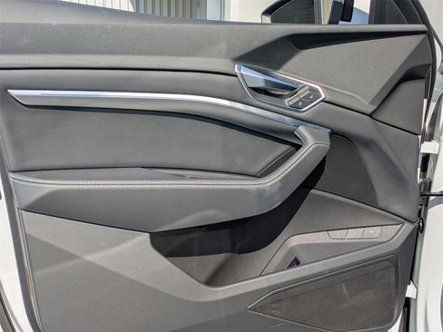 Used 2024 Audi Q8 e-tron Premium image 16