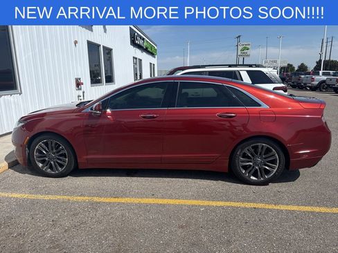 Used 2014 Lincoln MKZ w/ Equipment Group 101A Select FWD image 2