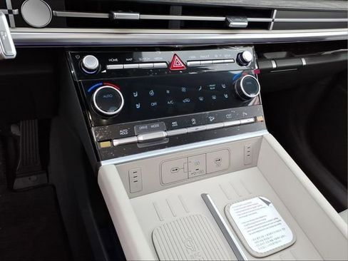 New 2026 Hyundai Santa Fe Limited AWD/4WD image 17