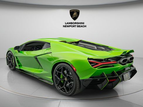Used 2024 Lamborghini Revuelto AWD/4WD image 31