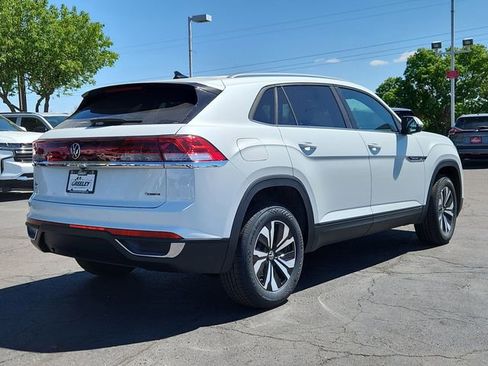 New 2026 Volkswagen Atlas Cross Sport SE AWD/4WD image 3